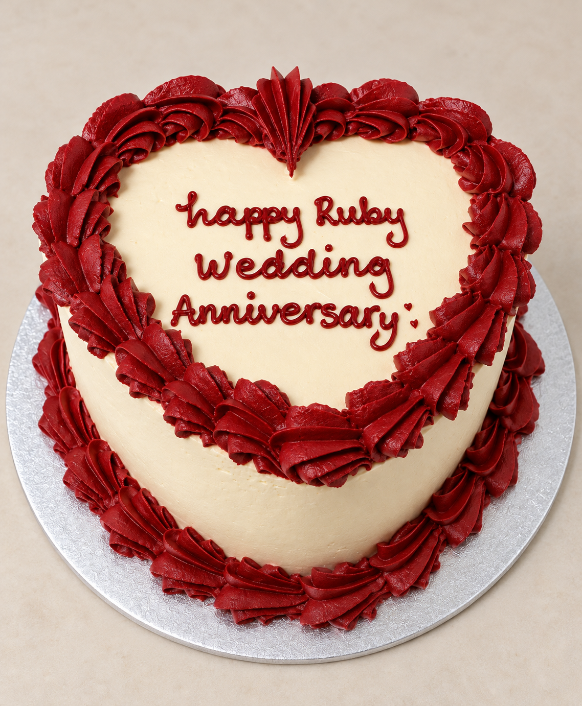 Classic HEART Vintage Retro Cake