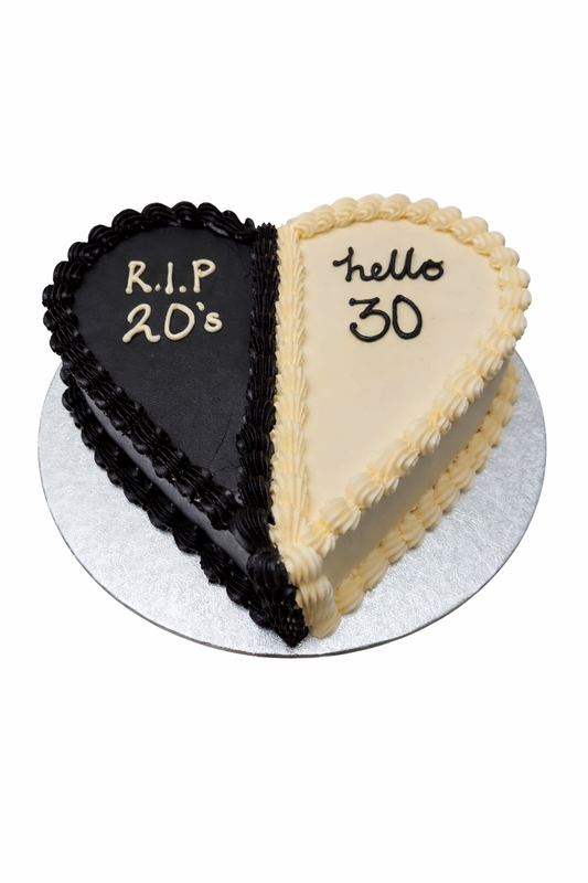 Classic Black & White Vintage Retro Cake